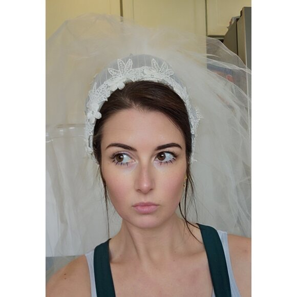 1940s 50s Juliet Cap Veil Crochet Floral Lace Wired For Updo White 4 Layer Tulle main image 16